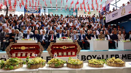 Milletvekili Karakoç Bertiz Üzüm Yarışmasında Jüri Üyesi Oldu