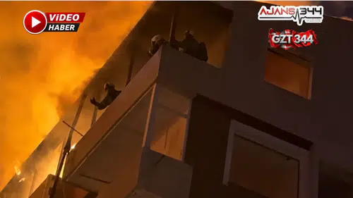 Güngören’de Boşaltılan Binanın Çatısını Alevler Sardı
