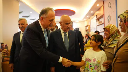 Bakan Yardımcısı Gökhan Yazgı’dan Pusula Maraş Eğitim Merkezi’ne Övgü