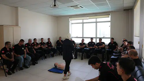 Kahramanmaraş İtfaiyesine İlk Yardım Eğitimi