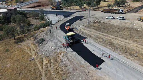 Kahramanmaraş’ta 17 Noktaya Sıcak Asfalt