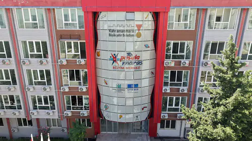 Pusula Maraş’ta Ücretsiz LGS ve YKS Eğitimi Başladı