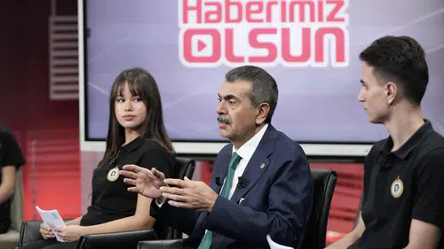 Bakan Tekin’den Öğrencilere “İyi İnsan” Mesajı