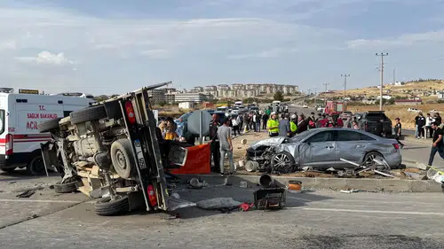 Afşin-Elbistan yolunda kaza: 1 can kaybı, 8 yaralı