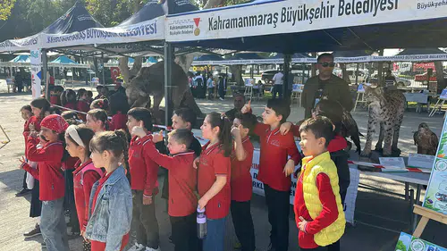 Kahramanmaraş’ta bilim şenliğine çocukların ilgisi