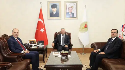 Vali Ünlüer, Güldemir ve Güller’i Makamında Ağırladı