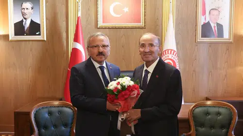 TBMM'de o görevden istifa etmişti, Bozdağ görevi Beyazıt'a devretti!