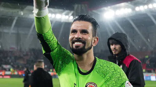 Göztepe, Çorum Karşısında İlk Yarıdaki Gollerle Kazandı