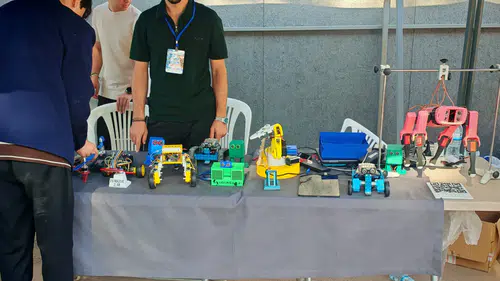 Kahramanmaraş’ta derece alan robotlar tanıtıldı