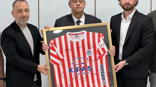 Arıkan Mensucat’tan İstiklalspor’a 100 Bin Dolar Destek Sözü