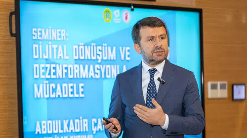 Abdulkadir Çay’dan Yapay Zekâ Çağında Gazetecilik Mesajı