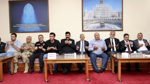 Vali Ünlüer’den Şehit Yusuf Güneş’in Ailesine Taziye