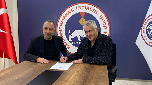 İstiklalspor’da Mehmet Altıparmak resmen imza attı