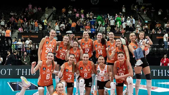 Eczacıbaşı Peron İstanbul’dan Aras Kargo’ya Net Galibiyet