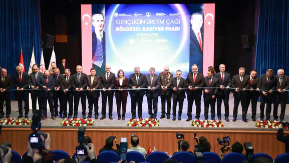 Gençler Kariyer Fuarında Gelecekle Buluştu