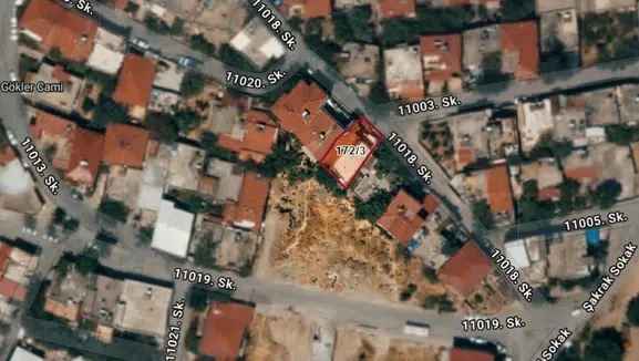 Kahramanmaraş’ta Mahkemeden 3 Katlı Bina Satılık