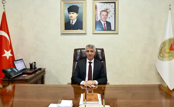 Vali Ünlüer’in 12 Mart İstiklal Marşı’nın Kabulü Mesajı