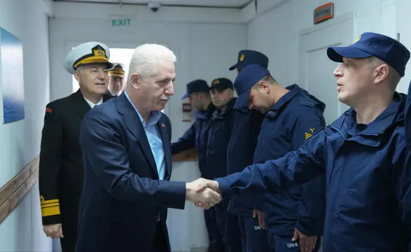 Vali Gül’den Sahil Güvenliğe Bayram Ziyareti