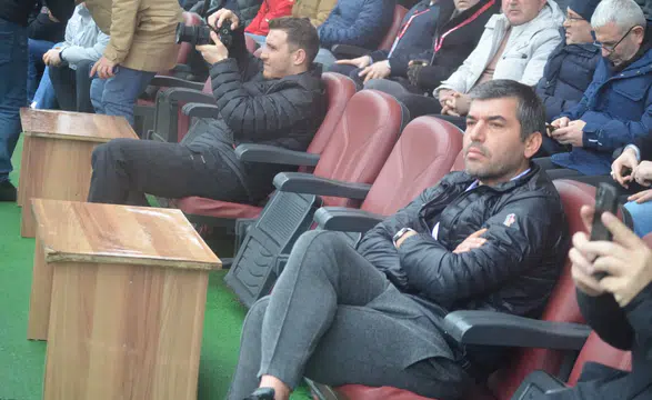 İstiklalspor Başkanı Ahmet Gaffar Akarca Yalnız Mı Bırakıldı?