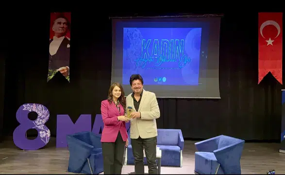 Ekin Akkaş’tan 8 Mart Kadınlar Gününe Özel Performans