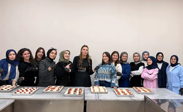 Pusula Maraş’tan gençlere özel güllaç yapım atölyesi