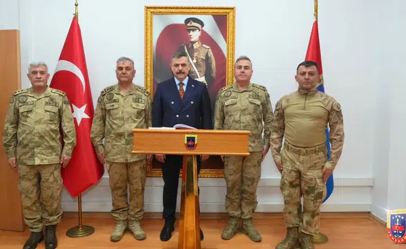 Bakan Çiftçi’den Sınırda Bayram Ziyareti