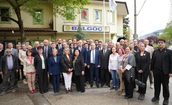 Ümit Özdağ, Balgöç Derneği'ni Ziyaret Etti!