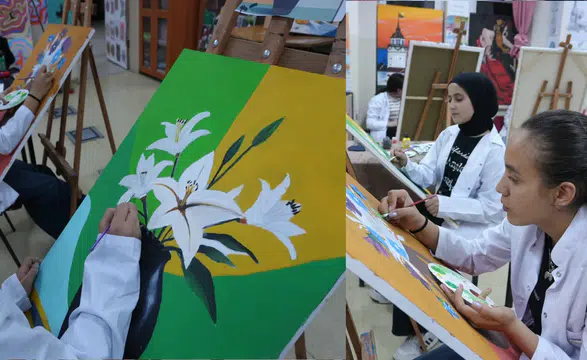 Pansiyon Öğrencilerine Resim Kursu Veriliyor