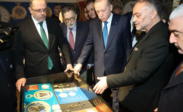 Erdoğan Nadir Saatler Sergisini Ziyaret Etti