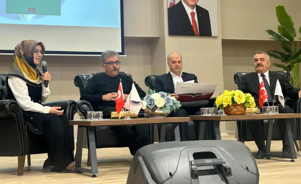 KİÜ’de Şiir Ve Edebiyat Söyleşisi Yoğun İlgi Gördü