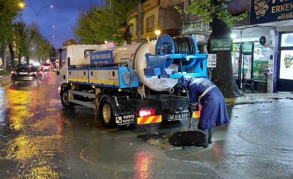 Sağanak Yağışların Yarattığı Sorunlar Hızla Ortadan Kaldırılıyor