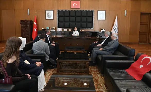 Başkan Görgel, Görevini Erva Zehra Boyraz’a Teslim Etti