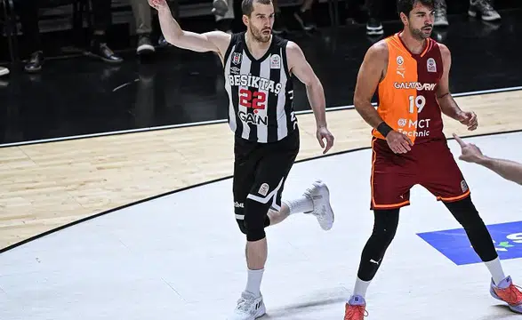 Beşiktaş Yarı Final Biletini Kaptı