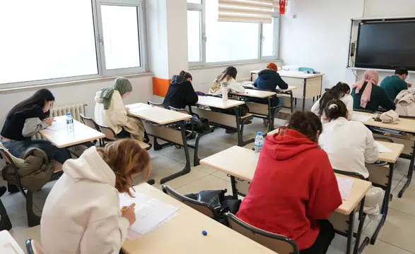 Pusula Maraş’ın KPSS Deneme Sınavları Gençlerden Yoğun İlgi Görüyor