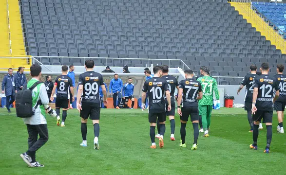 İstiklalspor’da Yeni Sezon Belirsizliği: Başkan Ahmet Gaffar Akarca Devam Edecek mi?