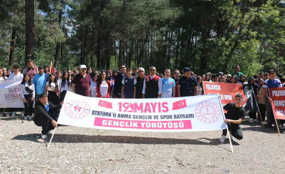 Pazarcık’ta 19 Mayıs Coşkusu Doğa Yürüyüşüyle Başladı