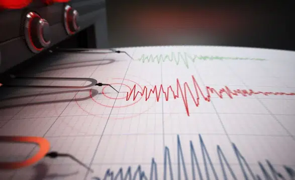 Malatya'da 5,6 büyüklüğünde deprem Kahramanmaraş'ta da hissedildi