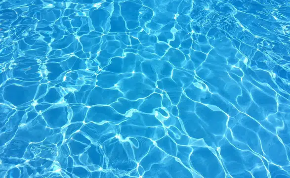 Tesettürlü Kadın Havuza Alınmadı: Soruşturma Başlatıldı
