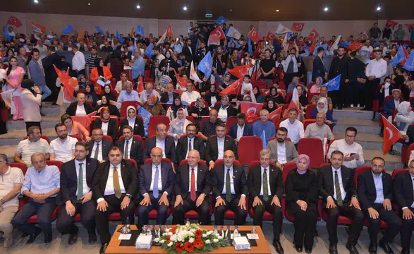 Kahramanmaraş'ta Bakan Güler'in Katılımıyla AK Parti Danışma Meclisi Toplandı