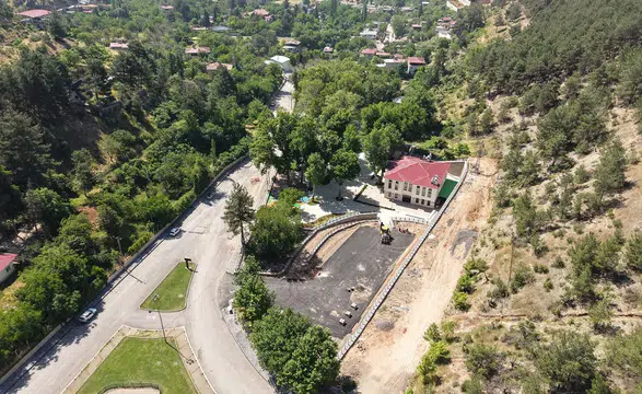 Kahramanmaraş'ta Çınaraltı Çay Bahçesi hizmete hazırlanıyor