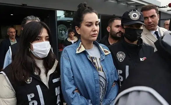 Dilan Polat'ın Sosyal Medya Hesaplarına Erişim Engeli