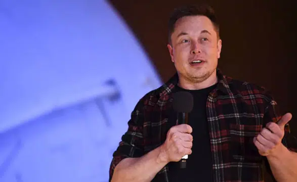 Elon Musk Tarihin İlk Dolar Trilyoneri Oldu!