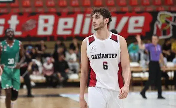 Kipaş İstiklalspor'da İlk İmza Atıdlı: Koray Çekici İstiklalspor'da!