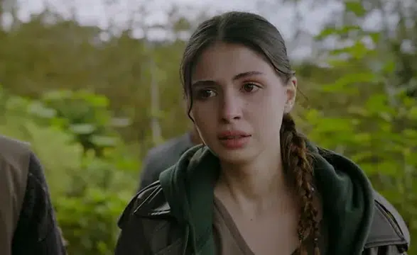 Seyirciyi Güzelliğiyle Büyüledi: Taşacak Bu Deniz'in Fadime'si Kimdir? Kaç Yaşında ve Nereli?