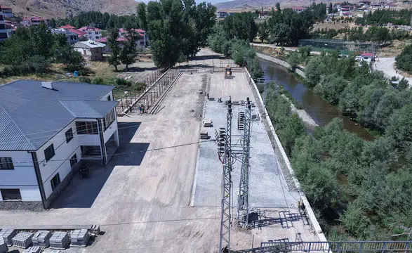 Büyükşehir’den Elbistan Karahasanuşağı’nda Parke Çalışması