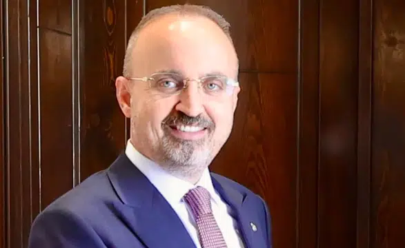 Derneklerin denetimi artık sosyal medyadan değil, yargı ve hukuk sistemiyle yapılacak