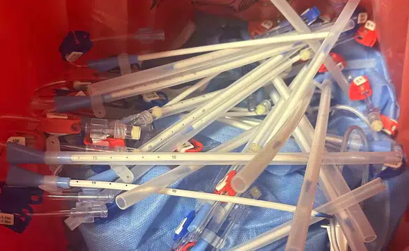 KSÜ'deki Sterilizasyon İddialarında Yeni Gelişme: "Tarihi Geçmiş Ürünlere Yeni Barkod Basıldı"