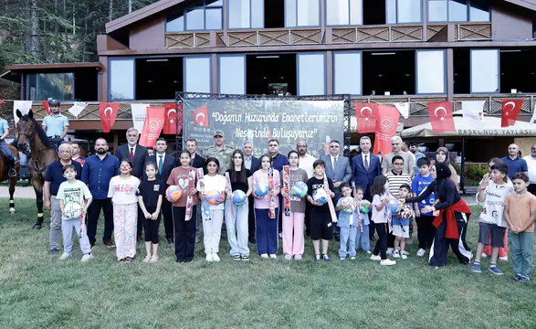 Şehit ve Gazi Çocuklarına Başkonuş'ta Karne Şöleni