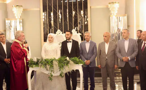 Kahramanmaraş Protokolü, Bakan Ailesinin Mutluluğunu Paylaştı