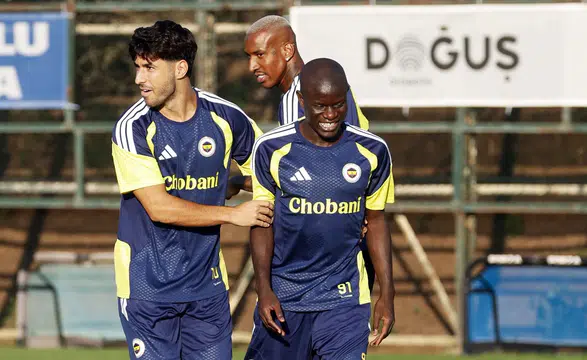 Fenerbahçe İlk Yarı Sonucunda 1-0 Geride